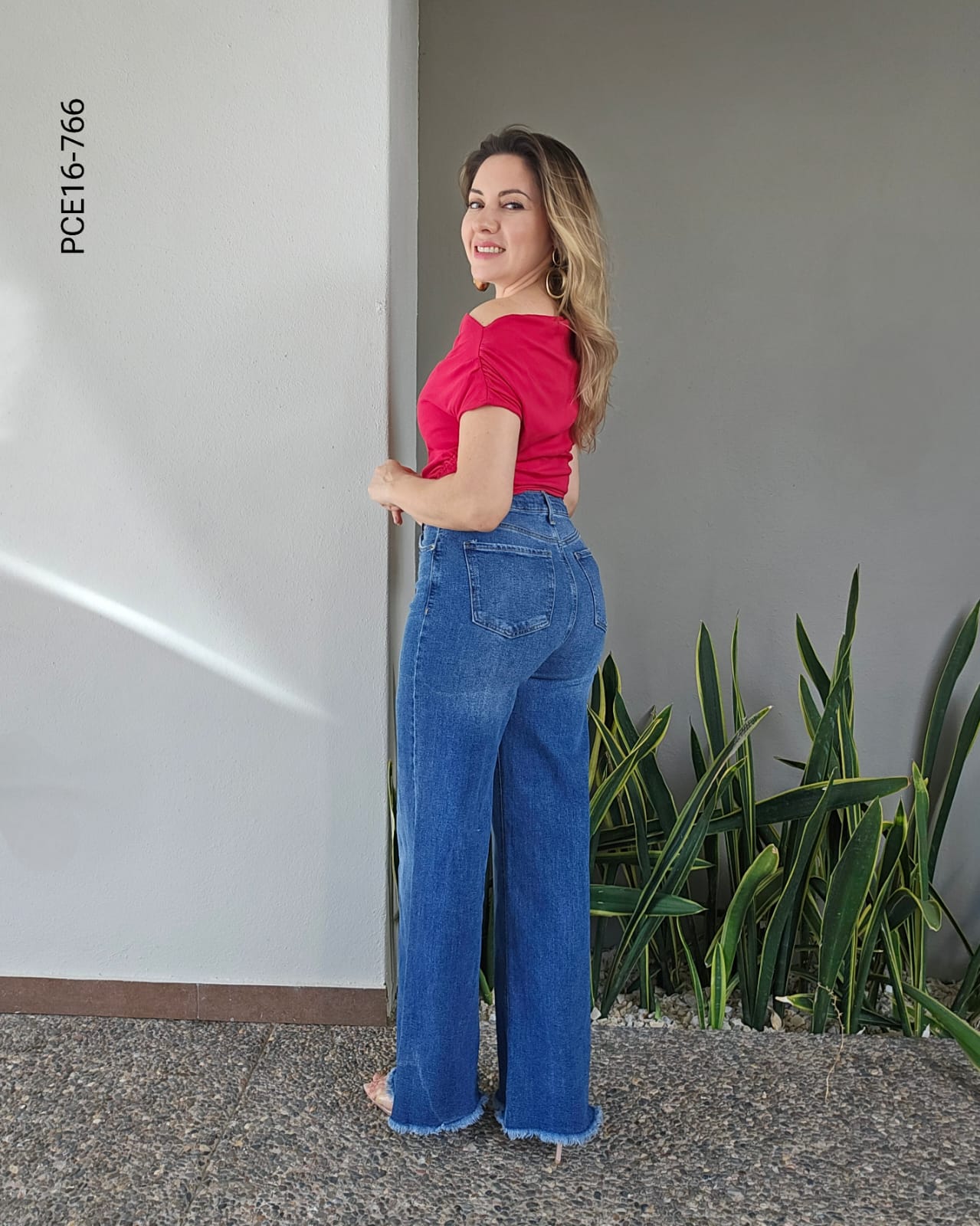 Pantalón corte wide leg tiro alto P 766