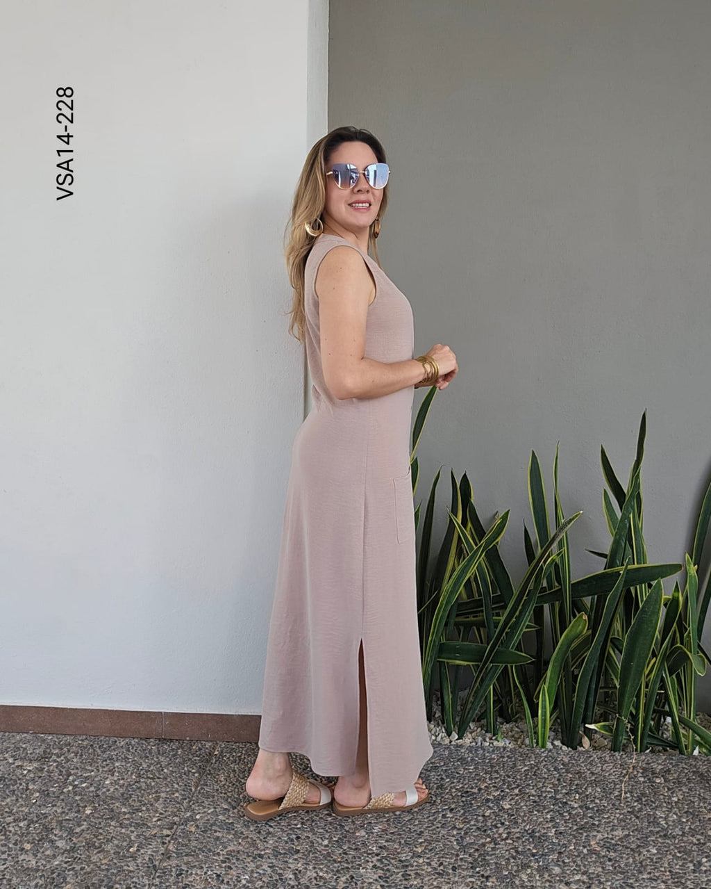 Vestido camisero maxi sin mangas N 228