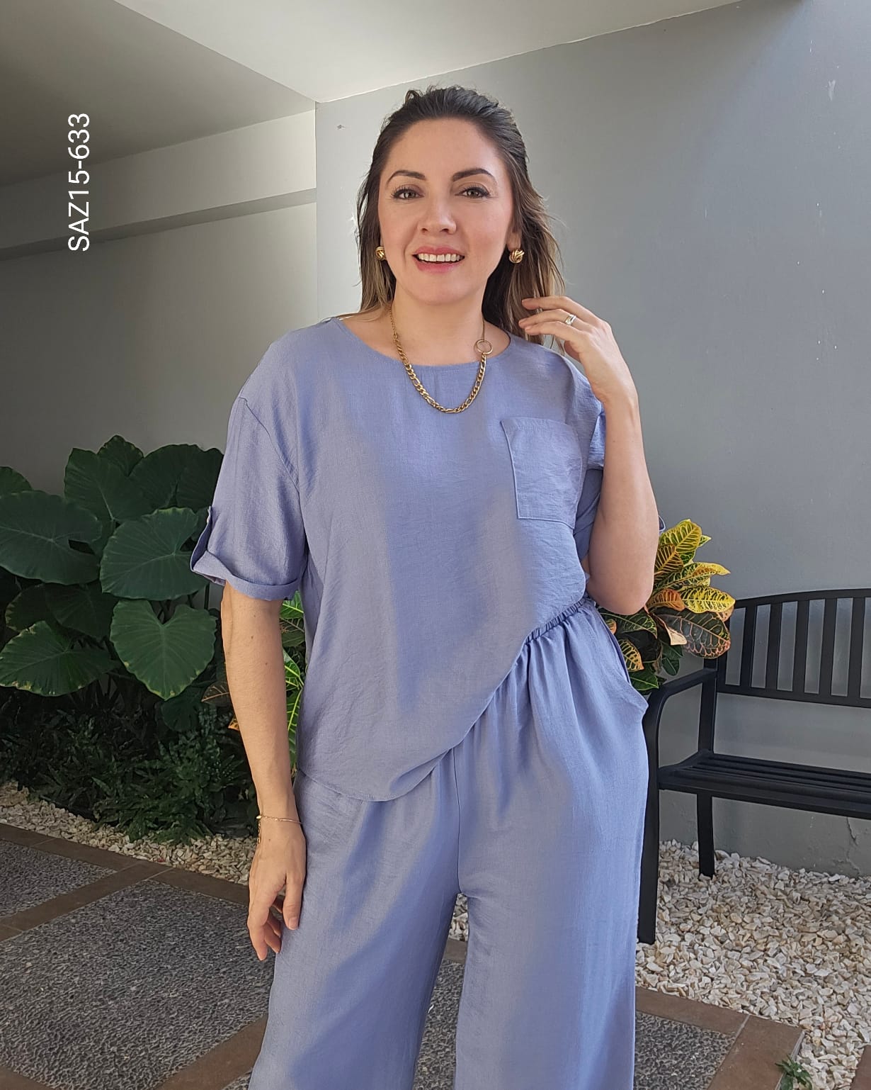 Set monocromático de blusa y pantalón O 621