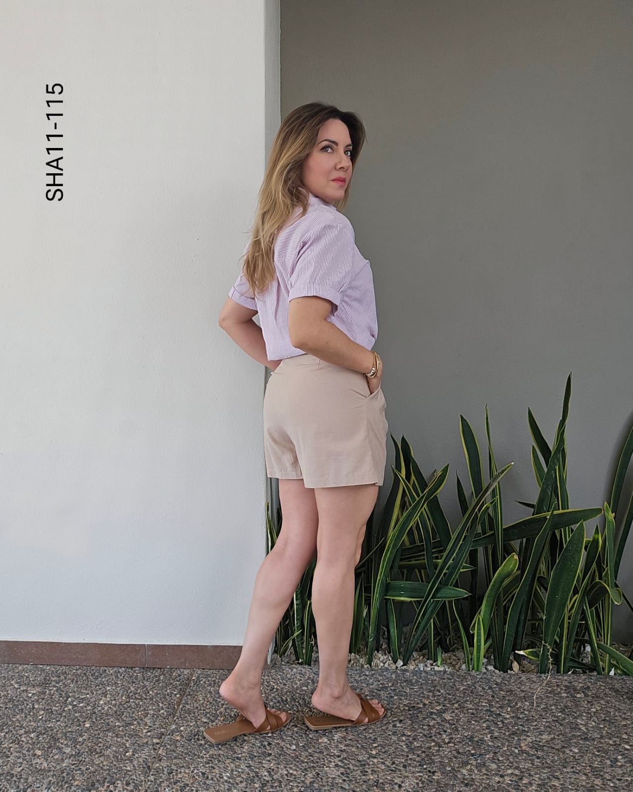 Short corte clásico con cinto K 115