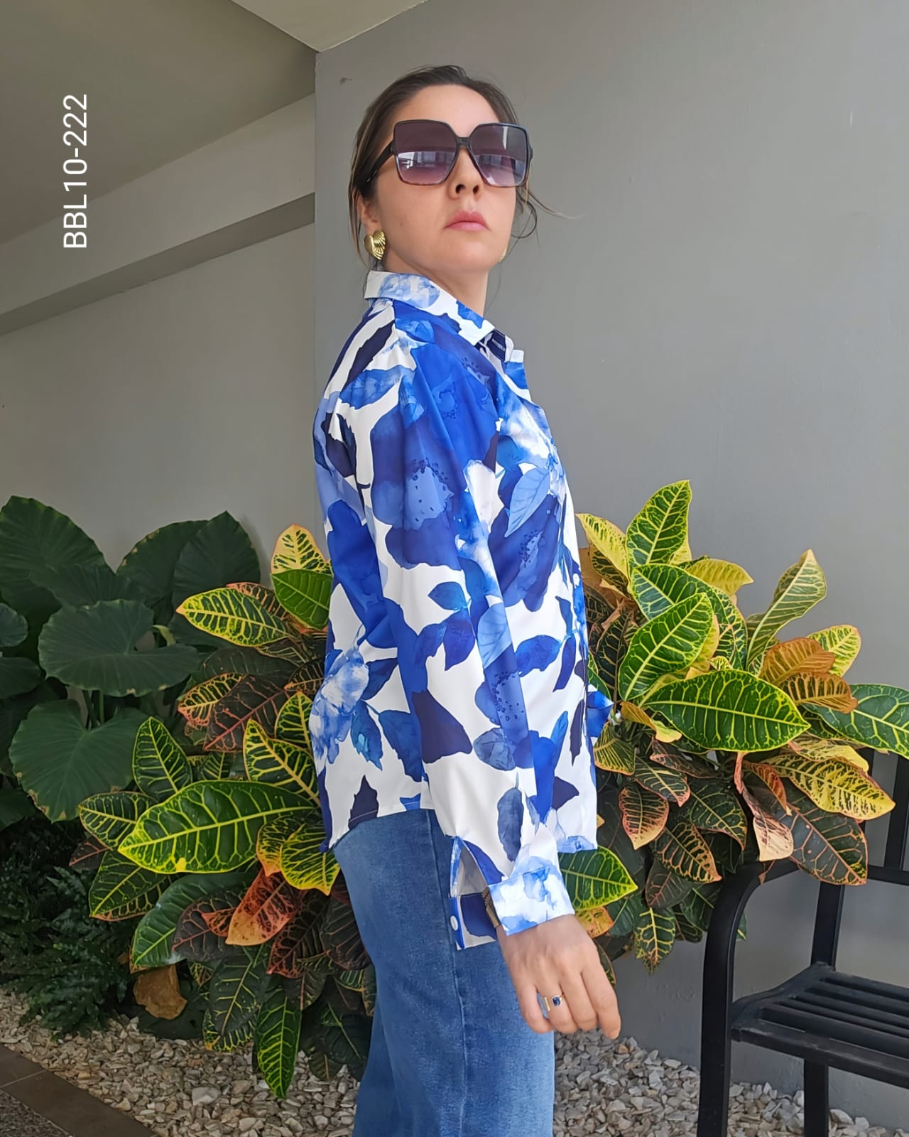 Blusa manga larga estampado floral J 222