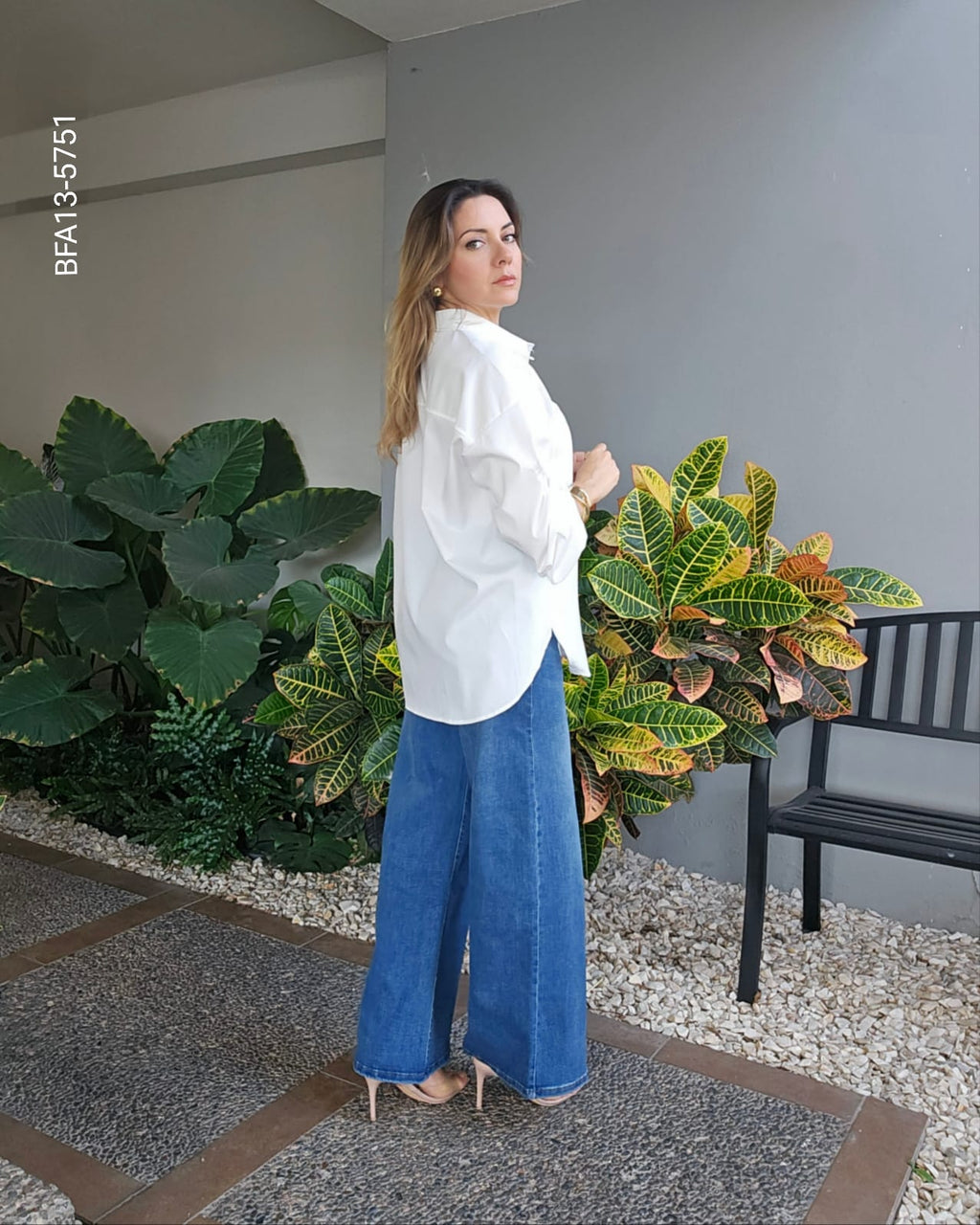 Blusa oversize con botones plateados  M 5751