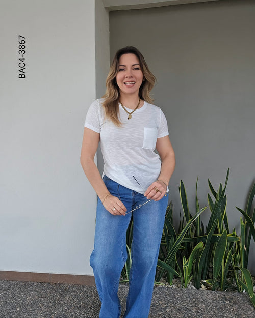 Blusa manga corta bolsillo frontal D 3867