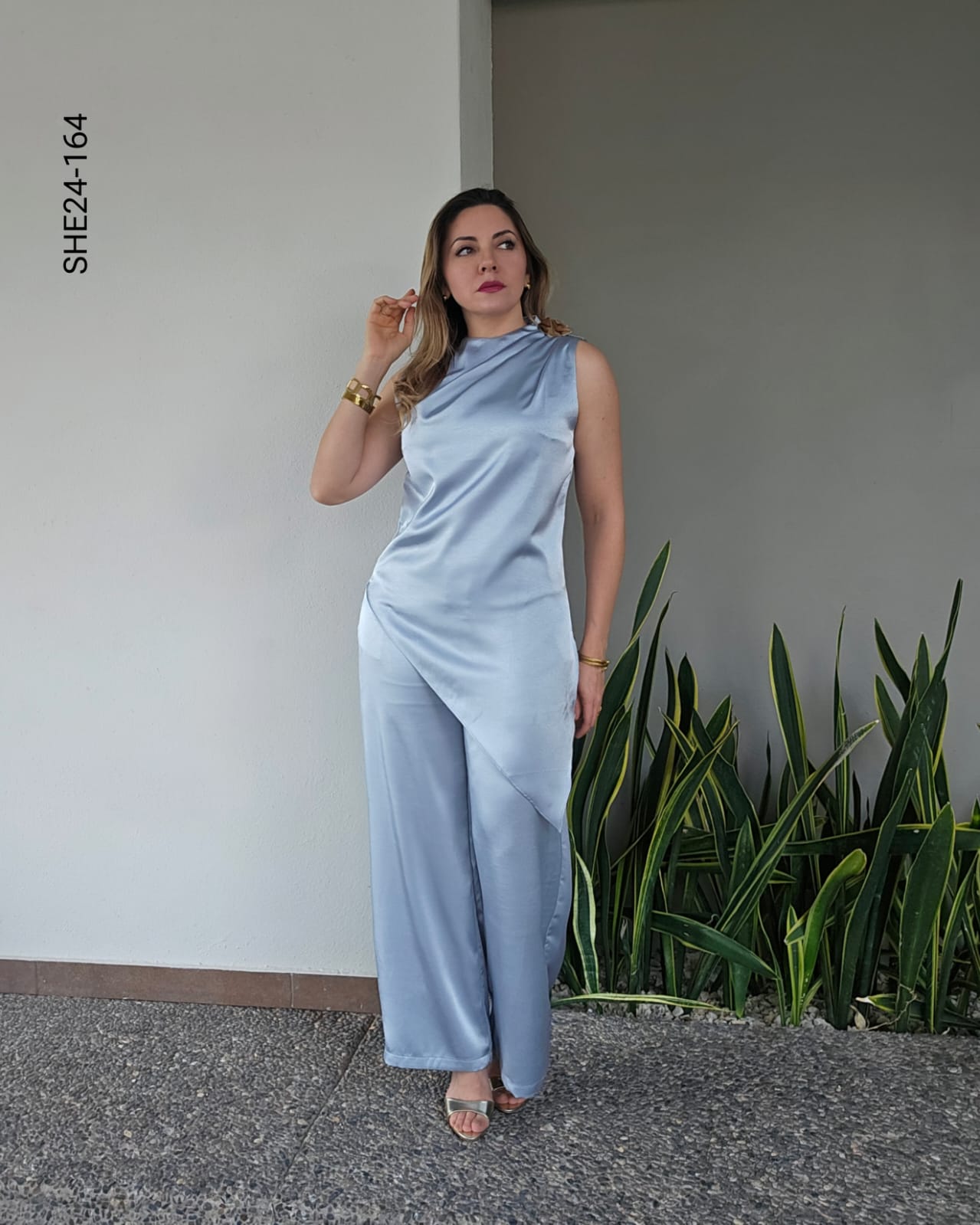Set de blusa y pantalon satinado X 164