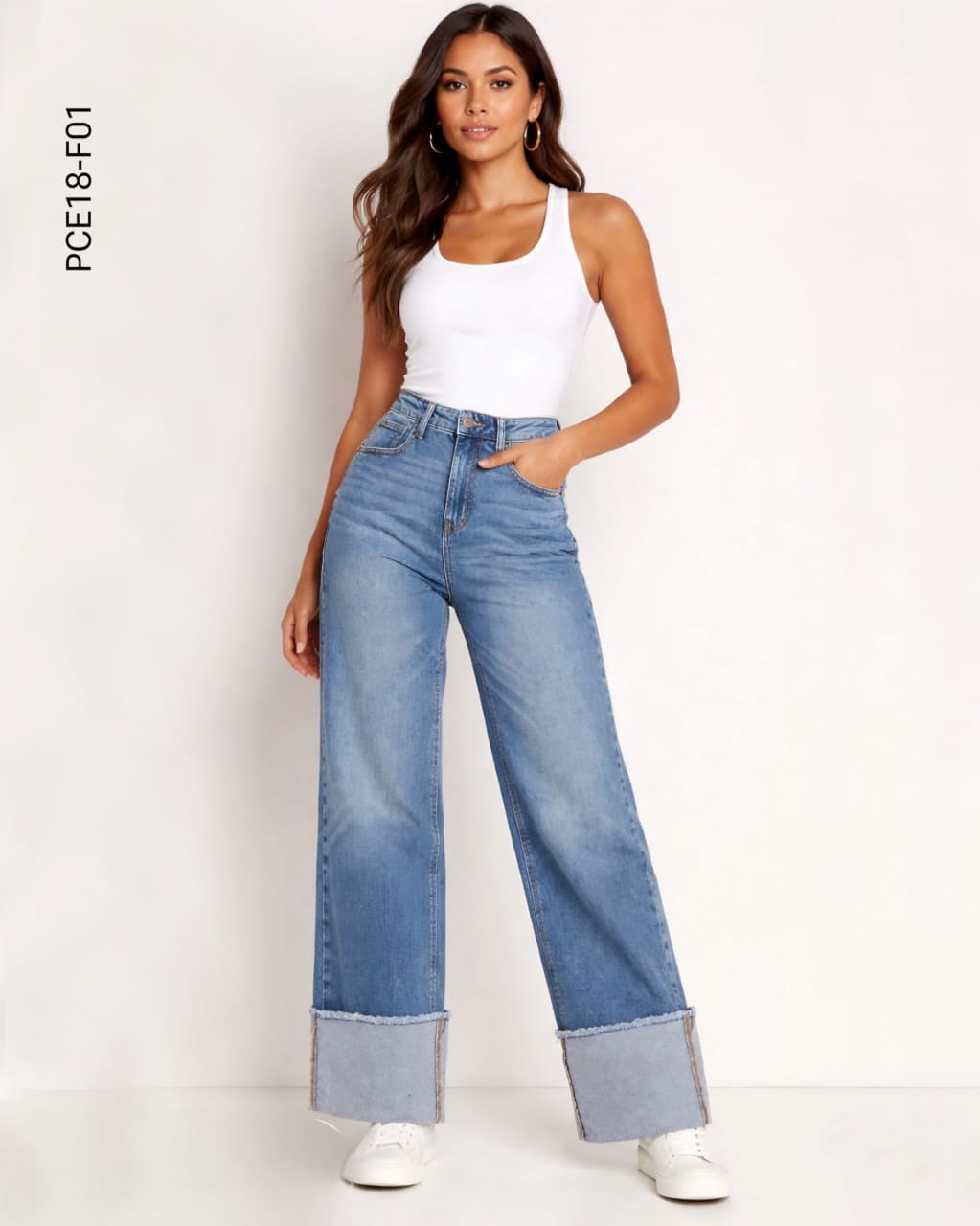 Jeans de Corte Ancho con Dobladillo Ancho Deshilachado R F01