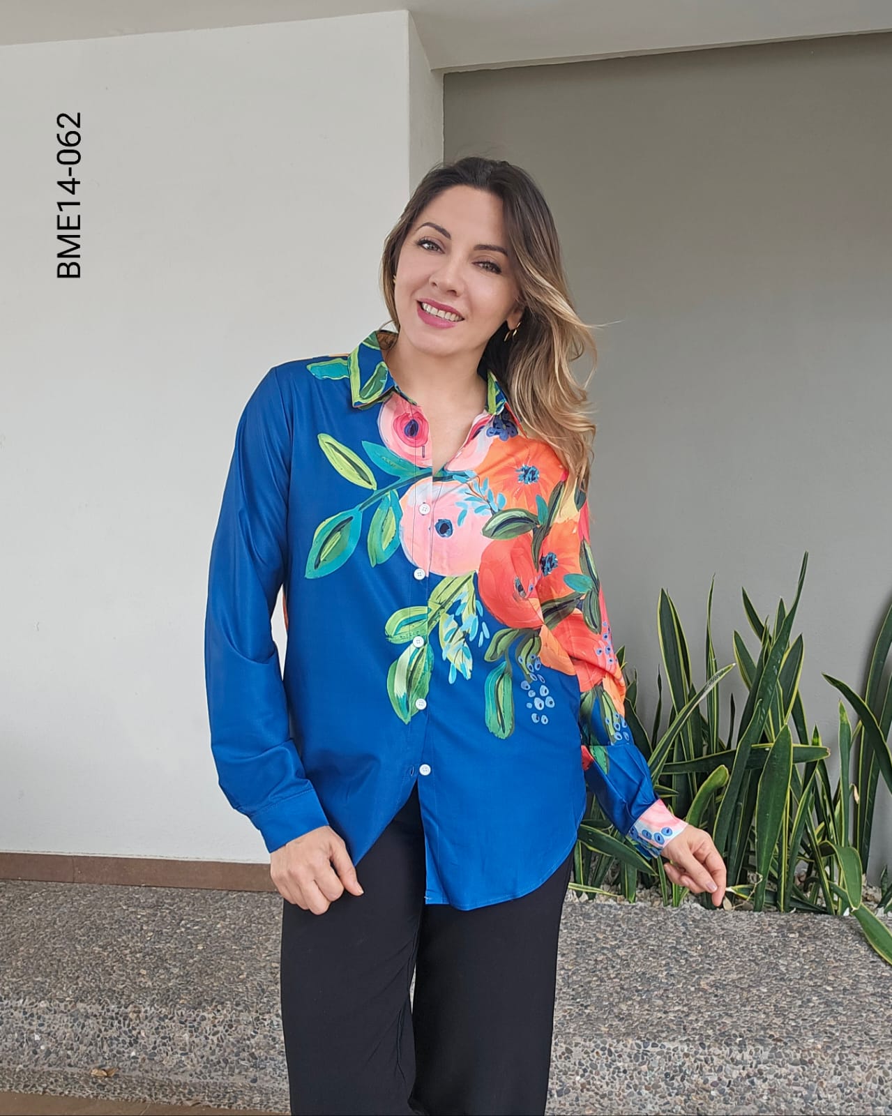 Blusa camisera estampado floral  N 062
