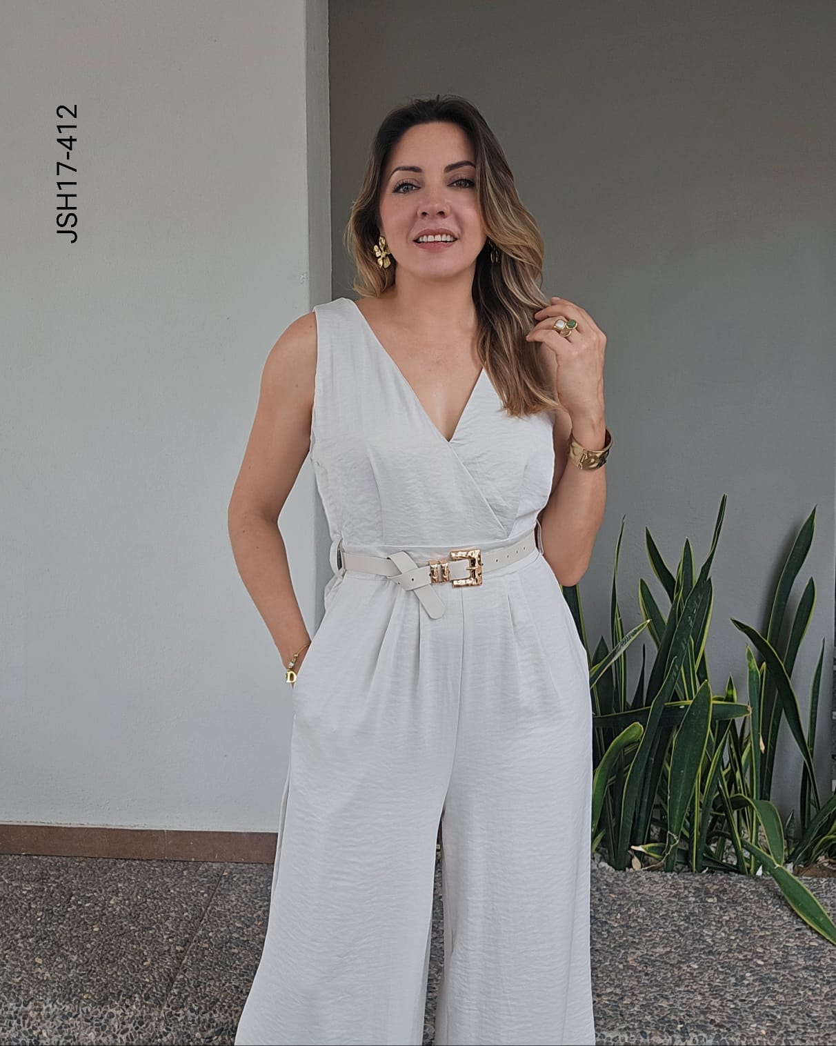 Jumper de Pierna Ancha con Escote Cruzado y Cinturón Elegante Q 412