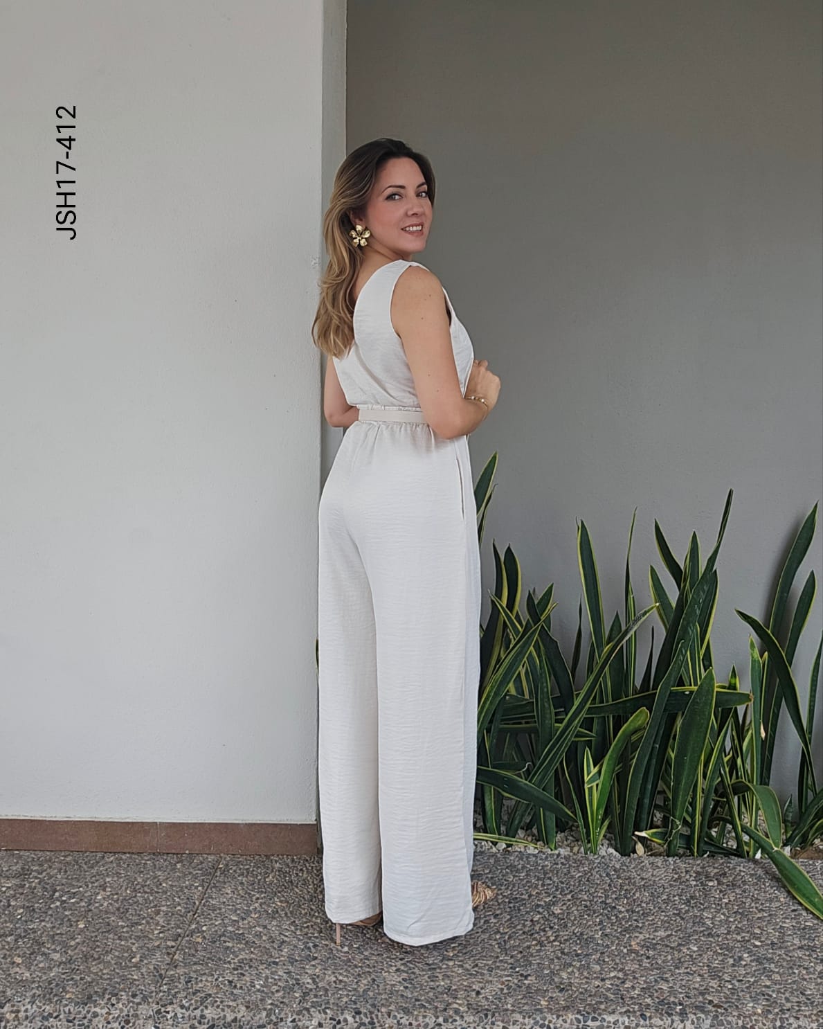 Jumper de Pierna Ancha con Escote Cruzado y Cinturón Elegante Q 412