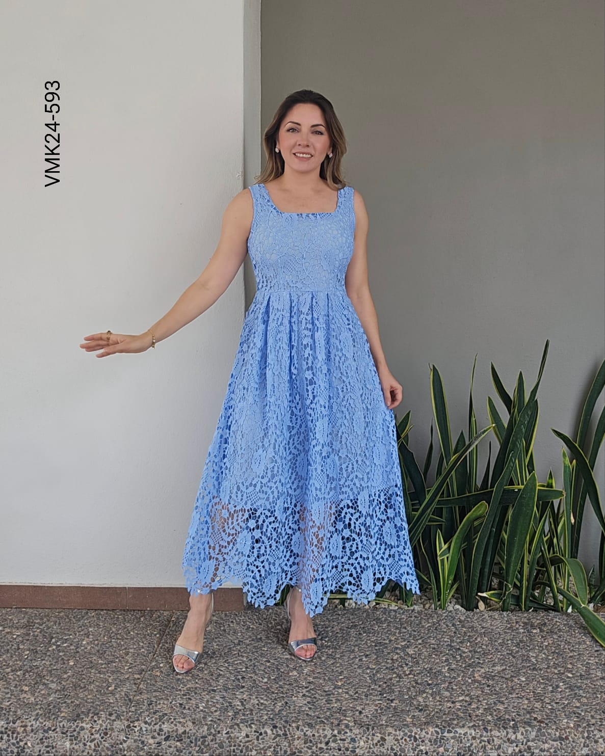 Vestido Maxi de Encaje Floral  X 593