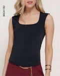 Blusa slim fit escote cuadrado D 182