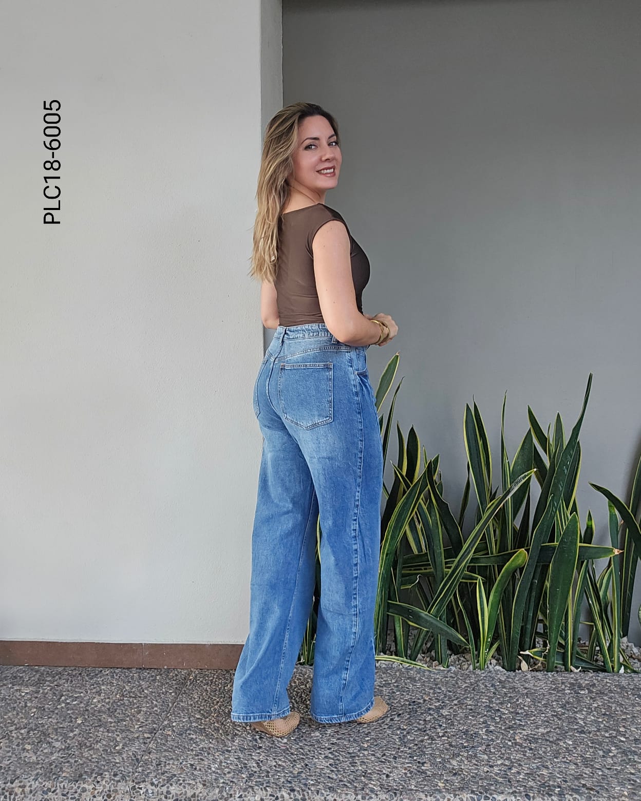 Pantalón de mezclilla wide leg  R 6005