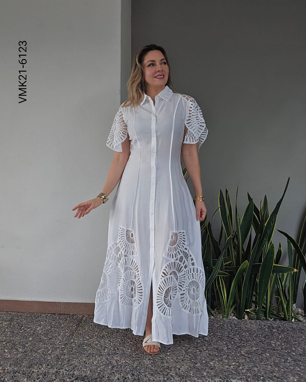 Vestido Maxi bordado mangas corta U 6123