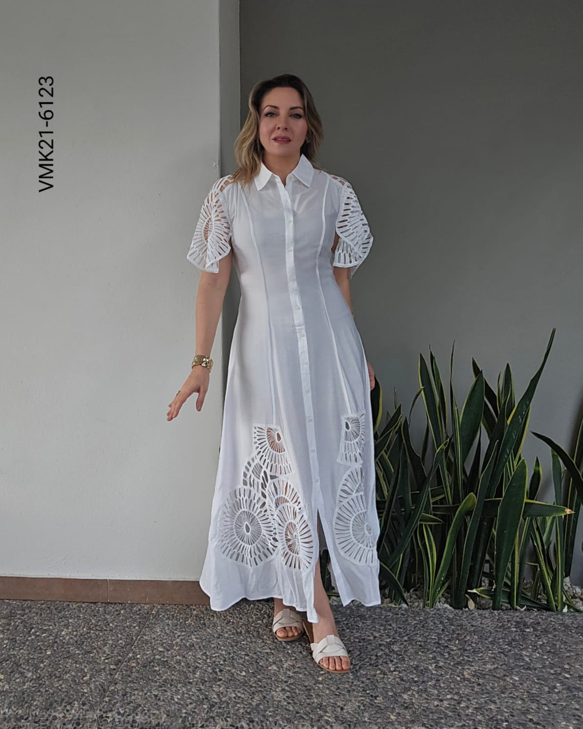 Vestido Maxi bordado mangas corta U 6123