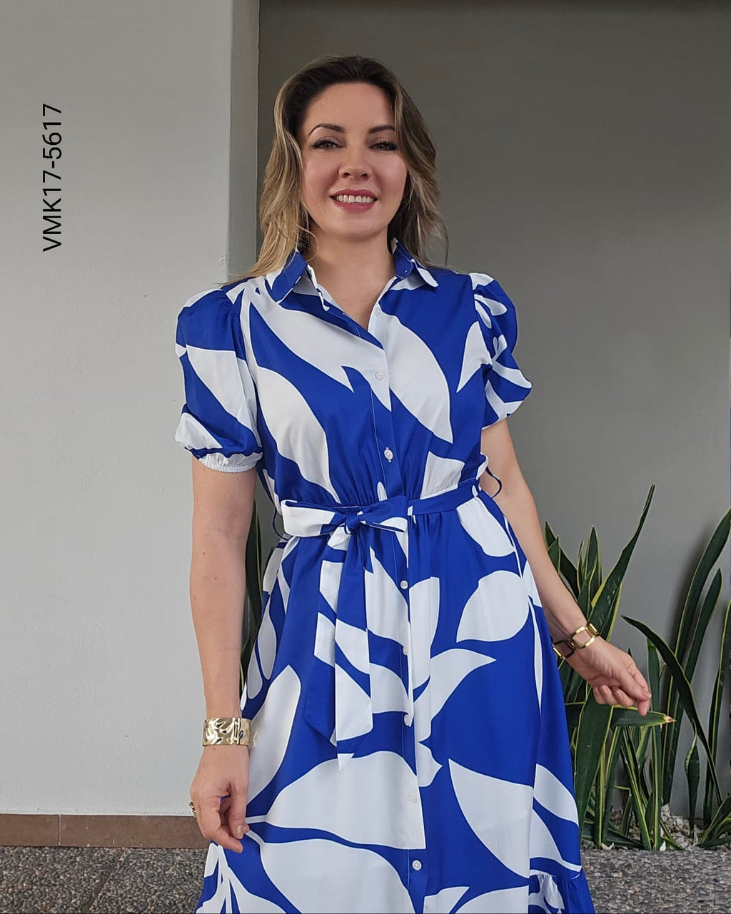Vestido camisero diseño fresco floral Q 5617