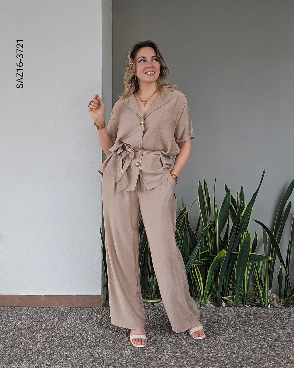 Set de blusa manga corta botones dorados P 3721