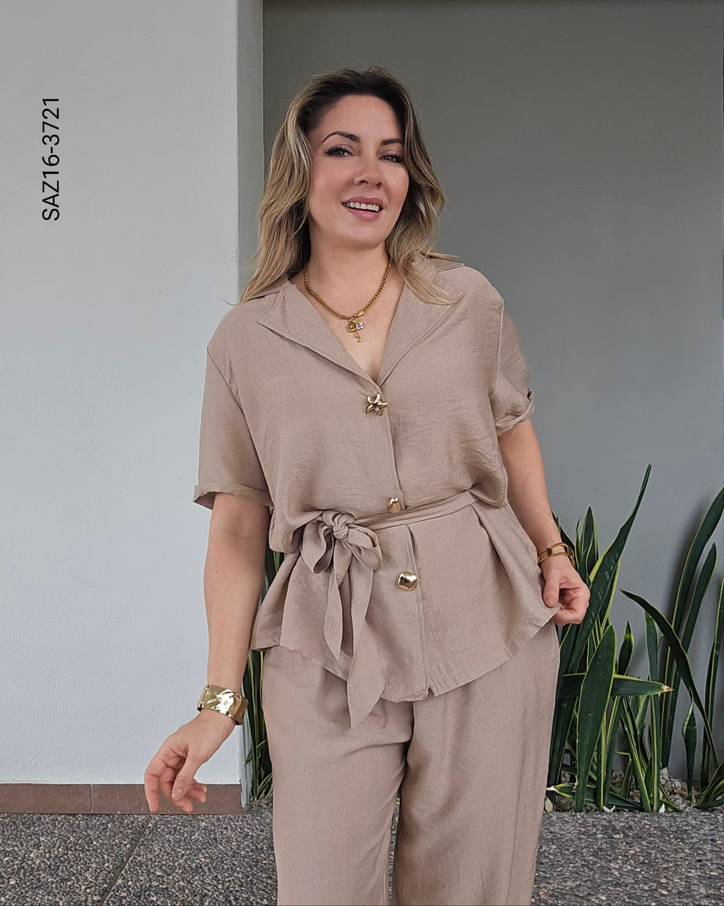 Set de blusa manga corta botones dorados P 3721