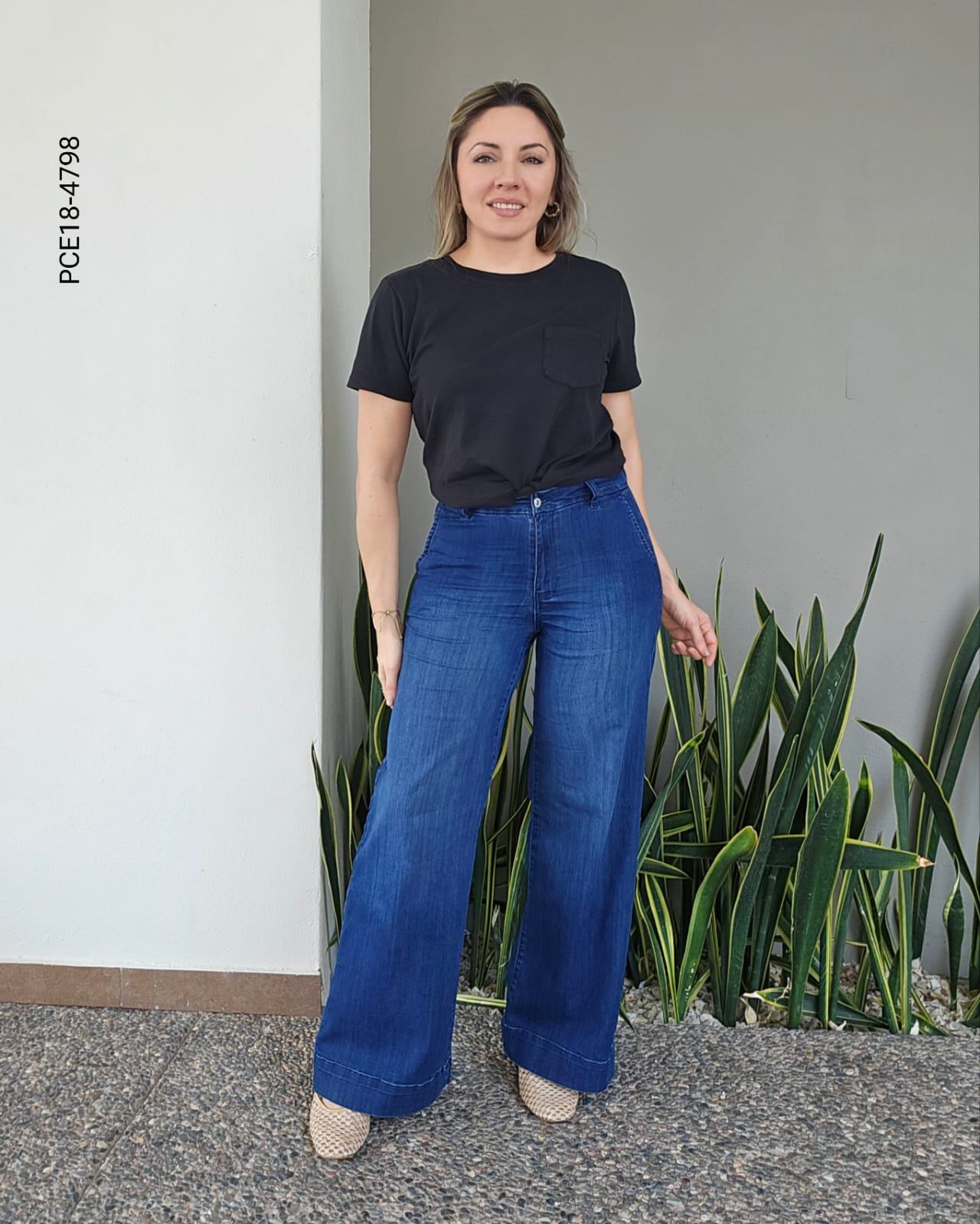 Jeans Wide Leg de Tiro Alto R 4798