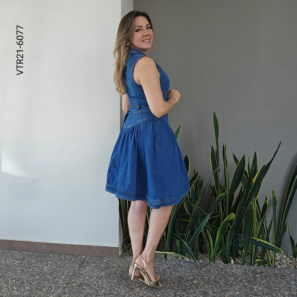 Vestido corto en mezclilla botones dorados U 6077