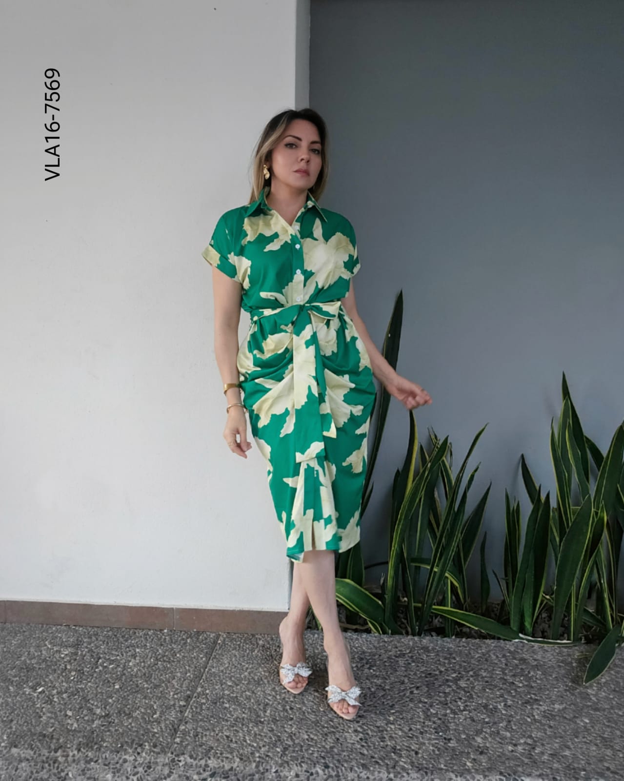 Vestido midi drapeado manga corta Q 7569