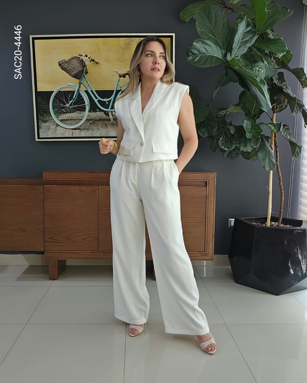 Set de chaleco y pantalon T 4446