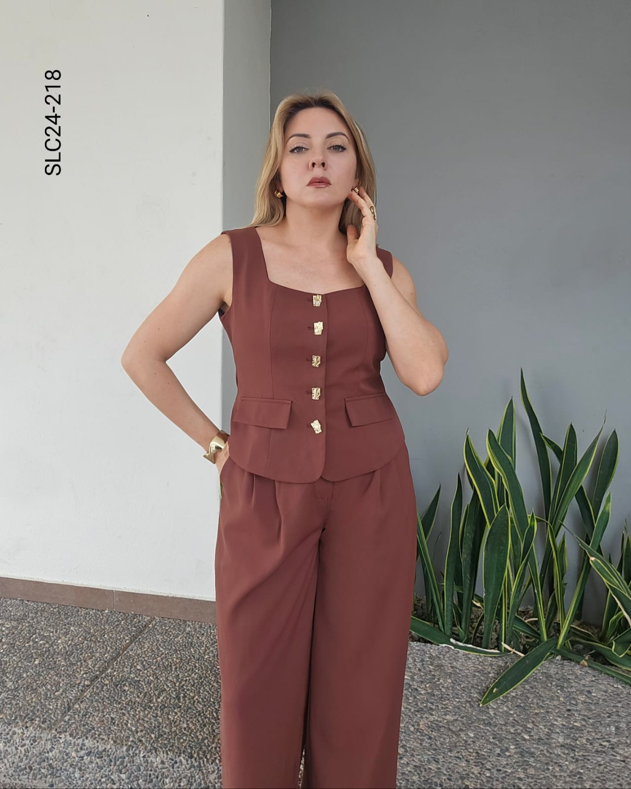 Set de chaleco y pantalon X 218