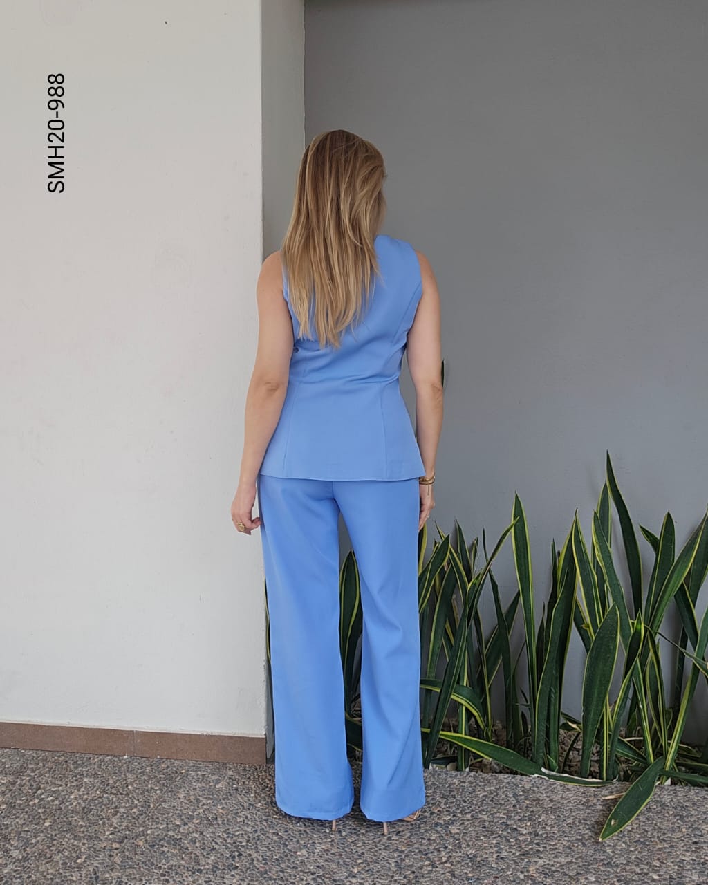 Set chaleco boton dorado y pantalon T 988