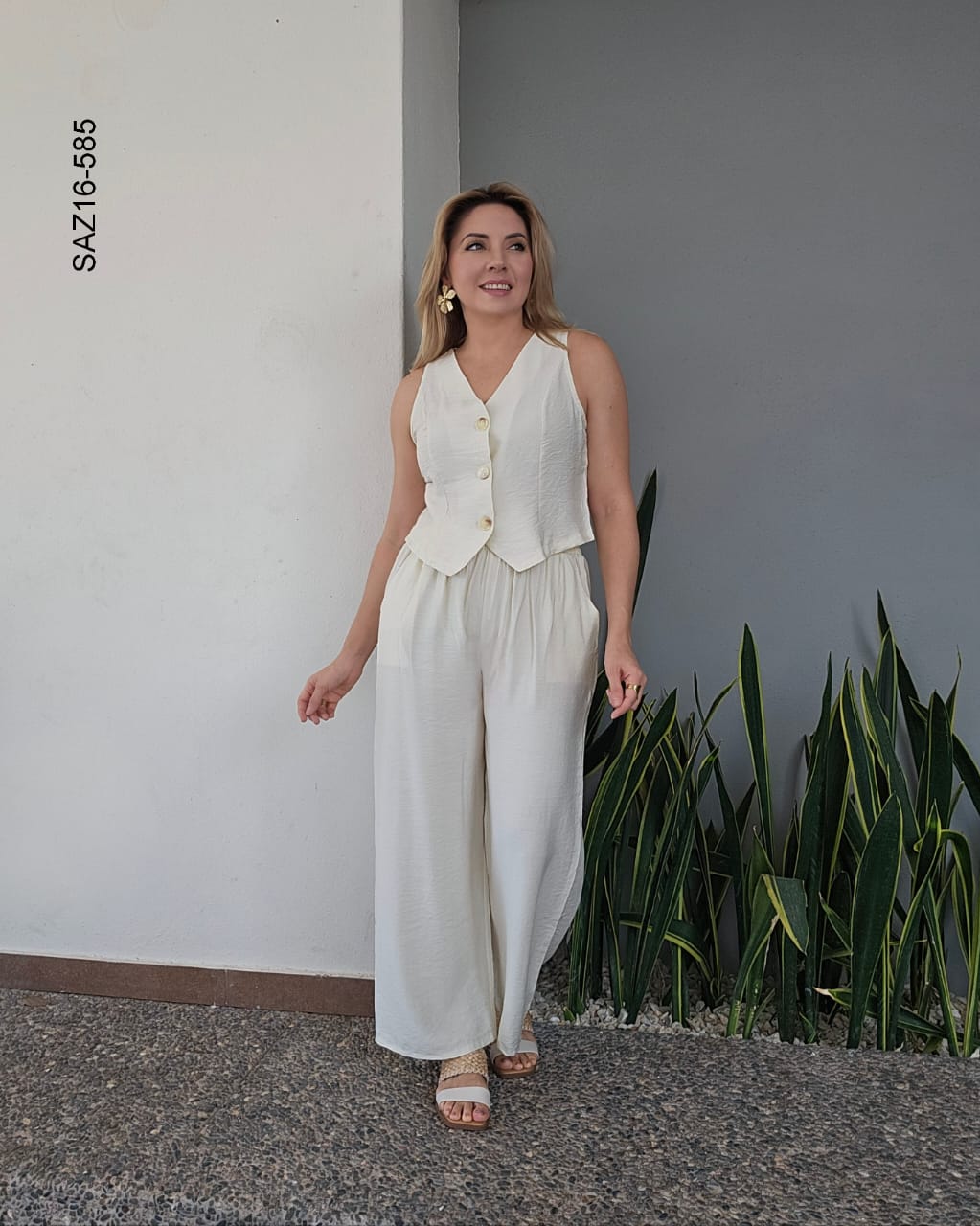 Set de chaleco tres botones  y pantalón P 585