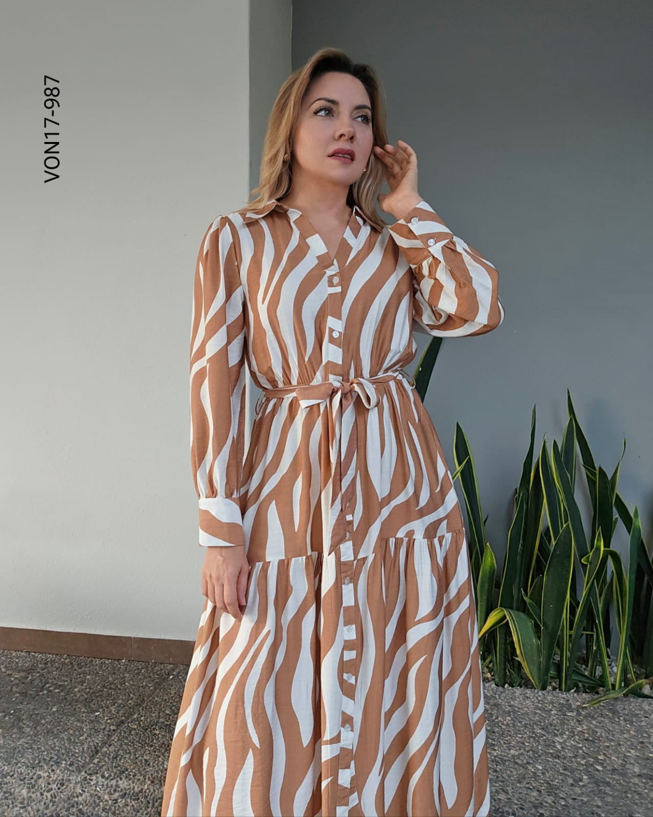 Vestido largo en manga larga Q 987