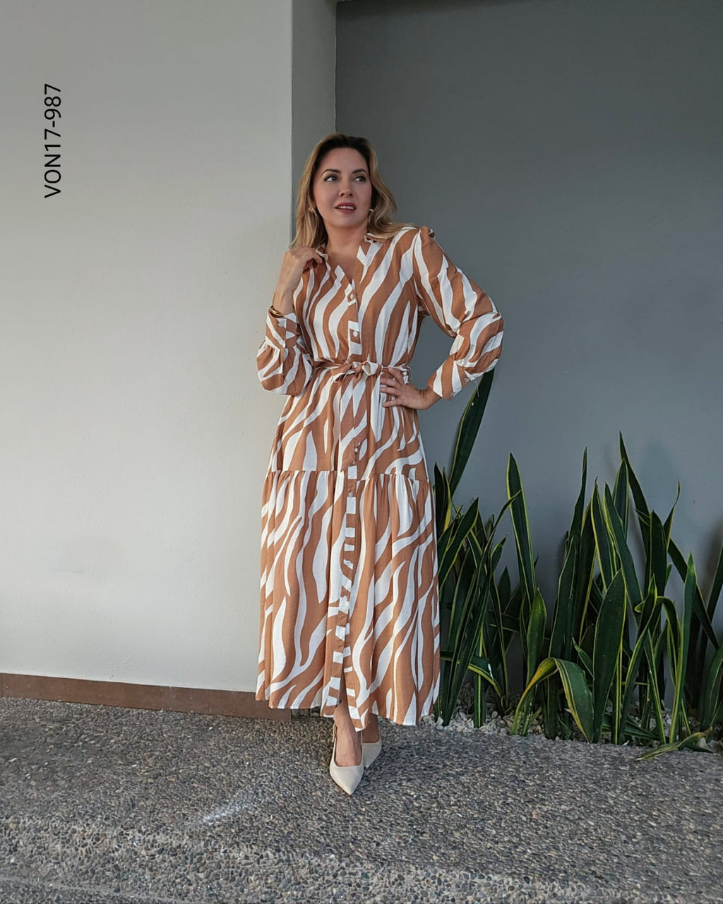 Vestido largo en manga larga Q 987