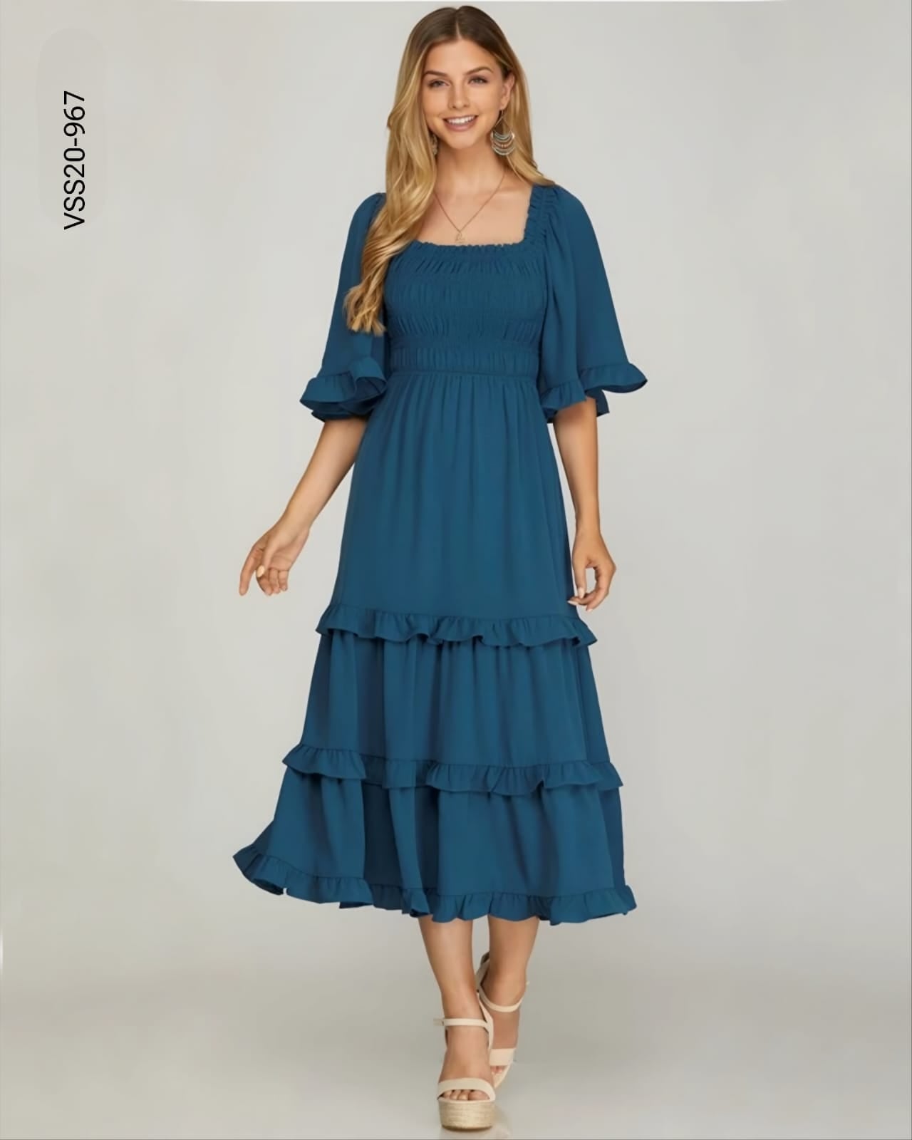 Vestido midi falda con olanes T 967