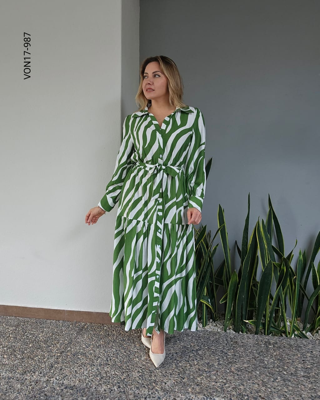 Vestido largo en manga larga Q 987