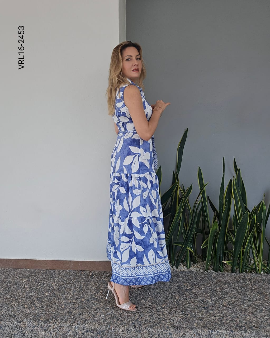 Vestido sin manga estampado floral P 2453