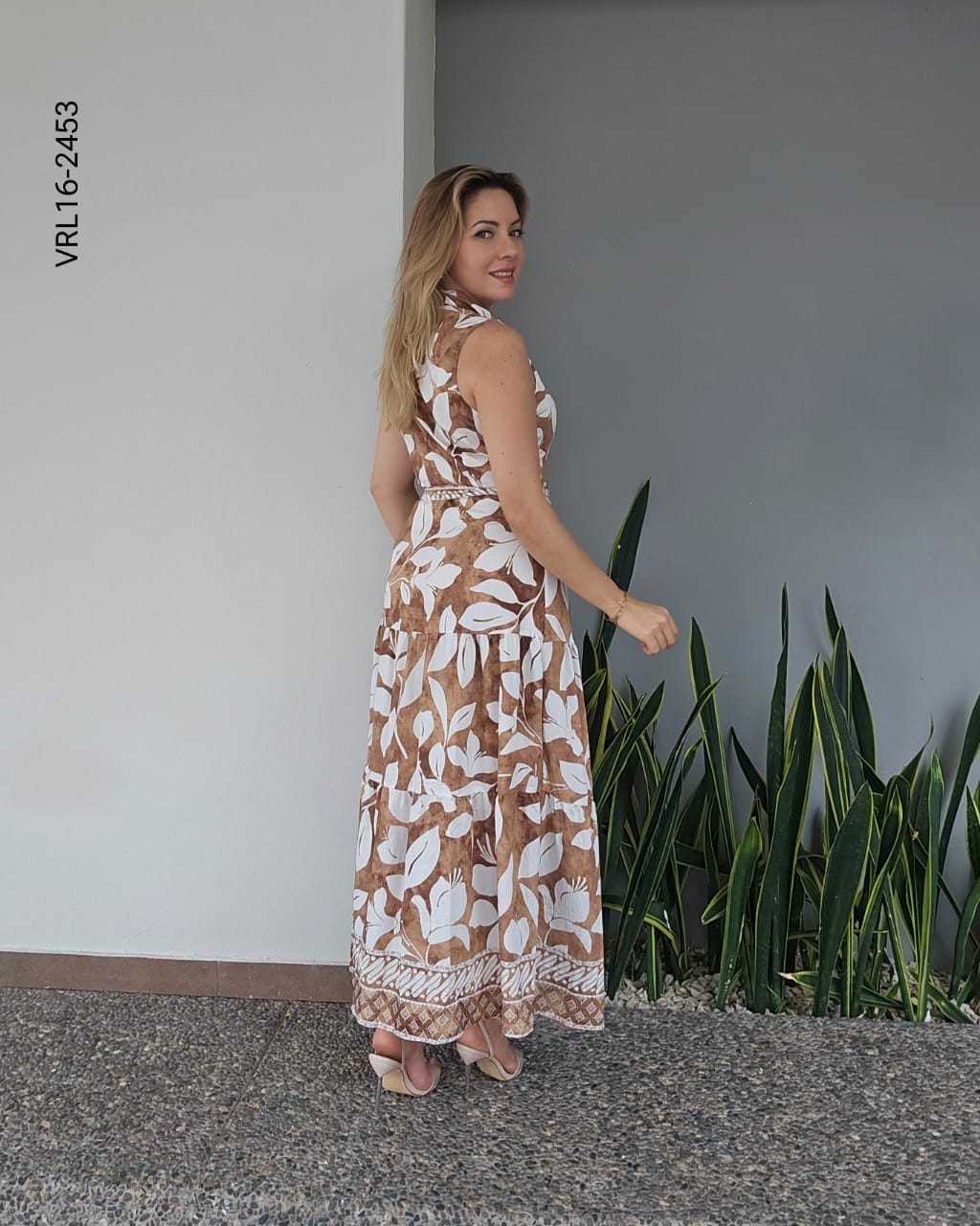 Vestido sin manga estampado floral P 2453