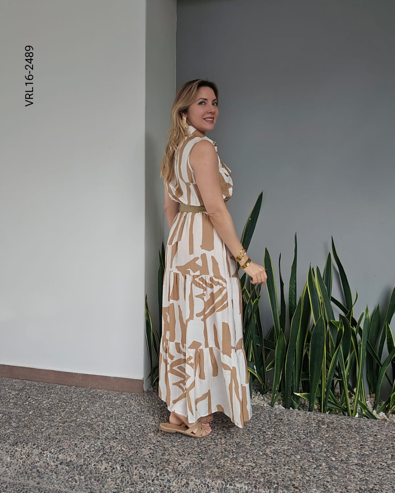 Vestido largo estampado con cinto O 2489