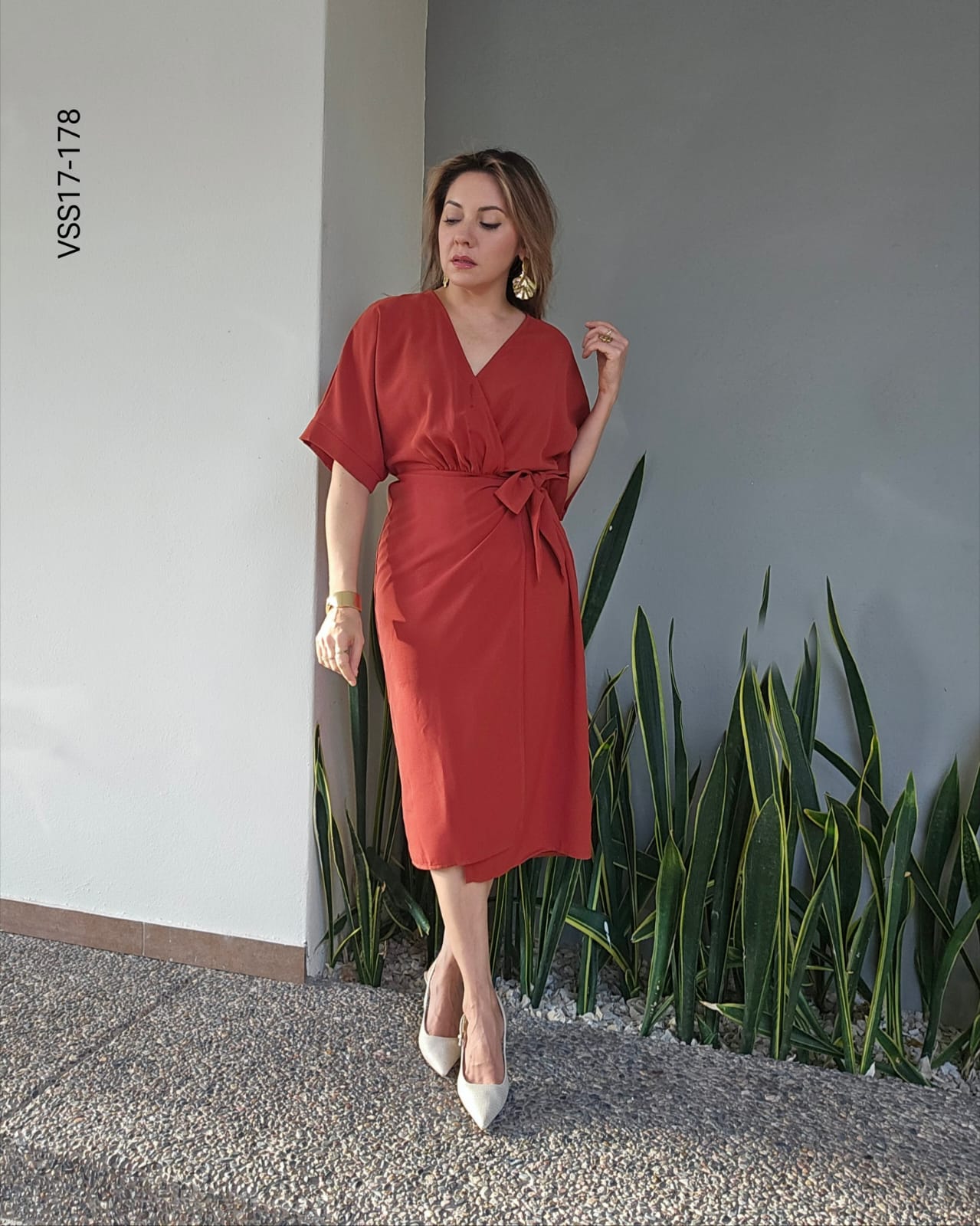 Vestido midi corte cruzado con lazo Q 178