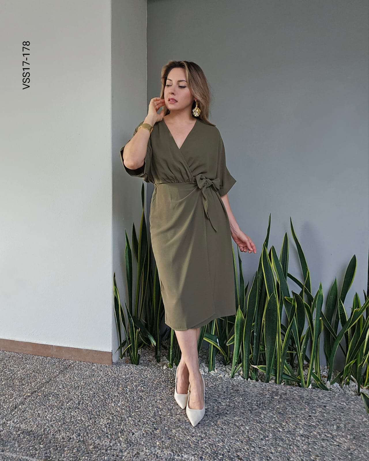 Vestido midi corte cruzado con lazo Q 178