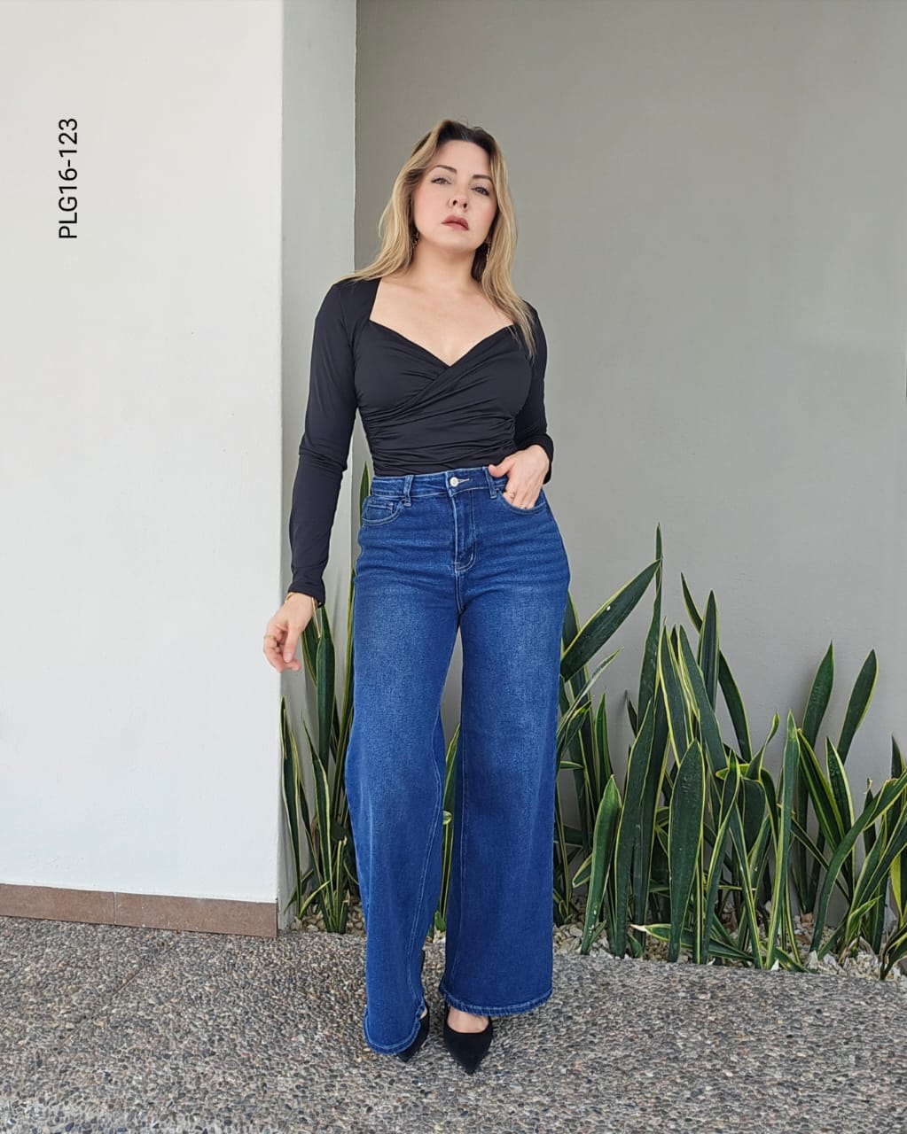 Pantalón de mezclilla wide leg P 123