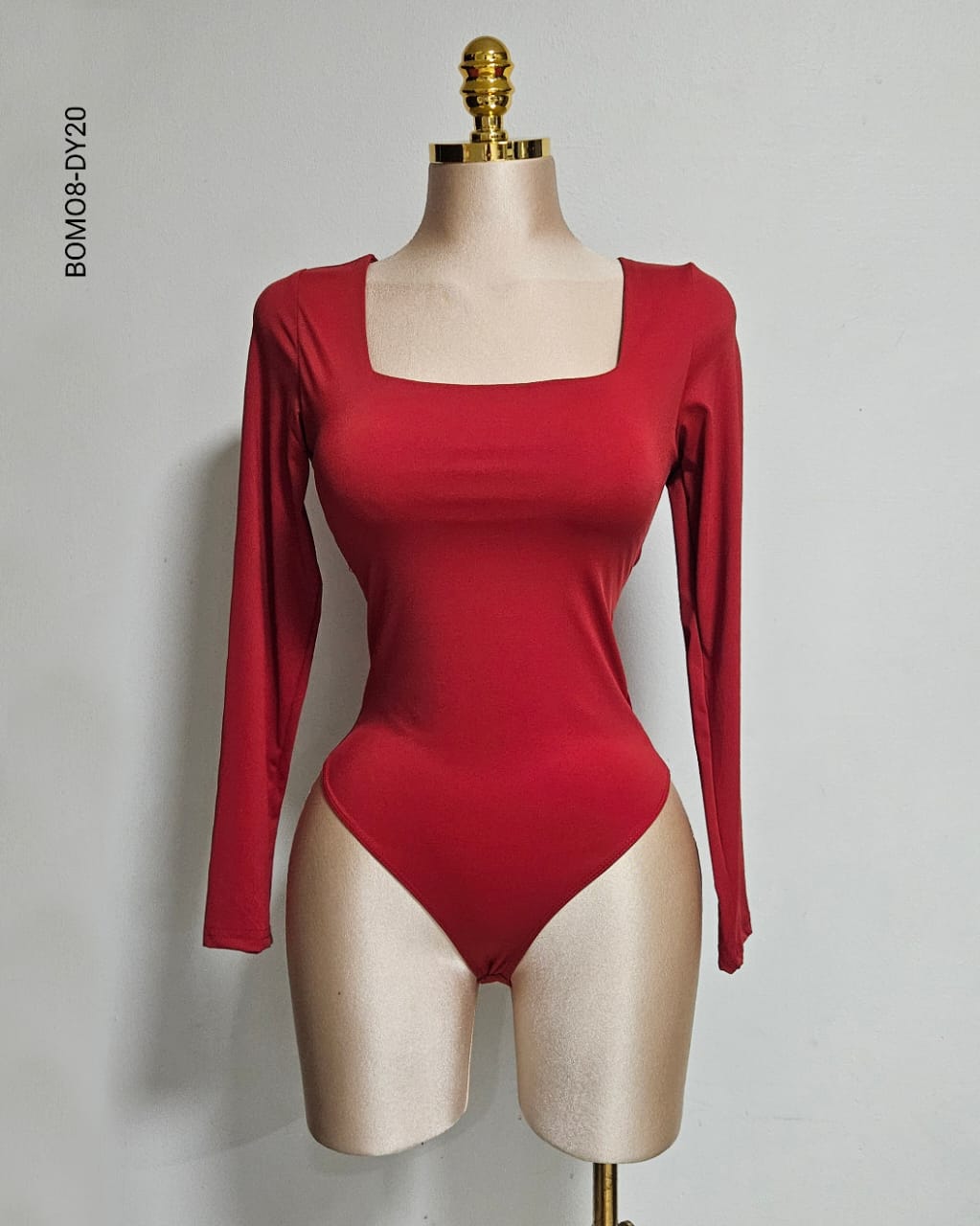 Body manga larga escote cuadrado H DY20