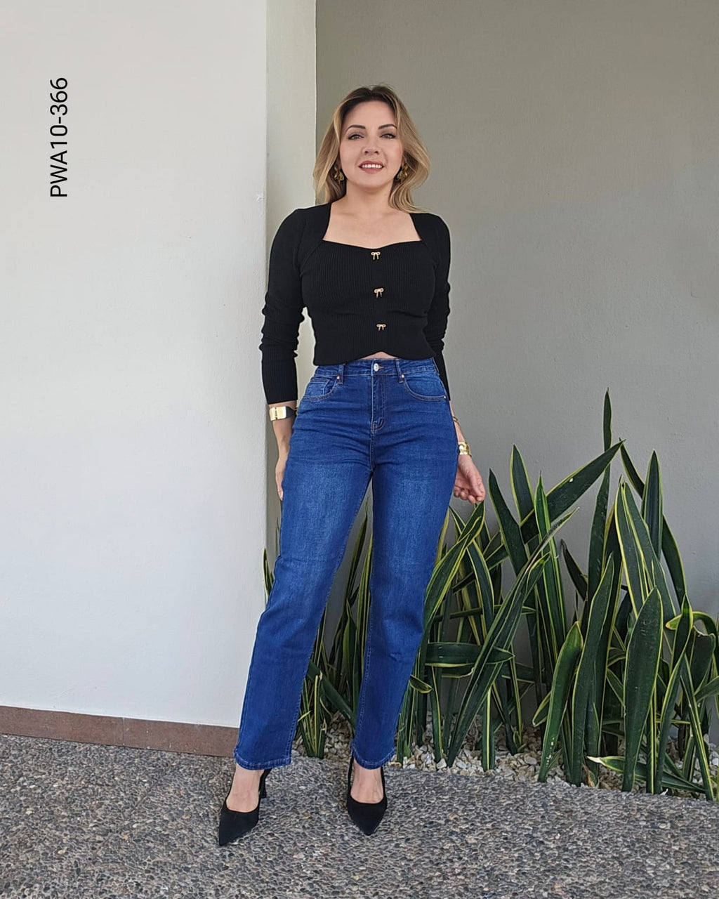 Pantalón de mezclilla tiro alto  J 366