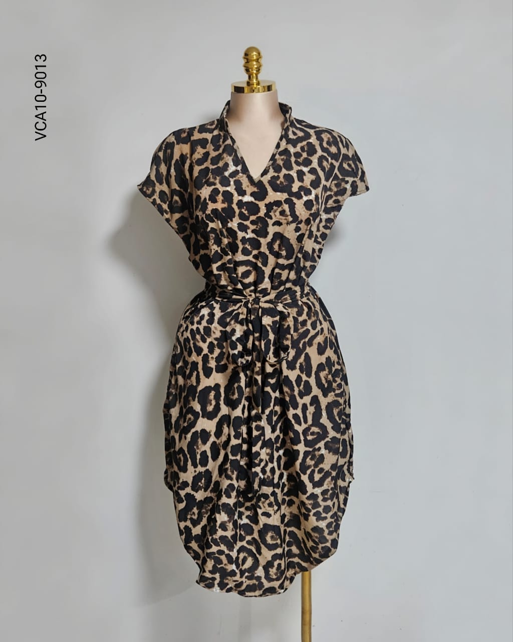 Vestido corto estampado leopardo J 8013