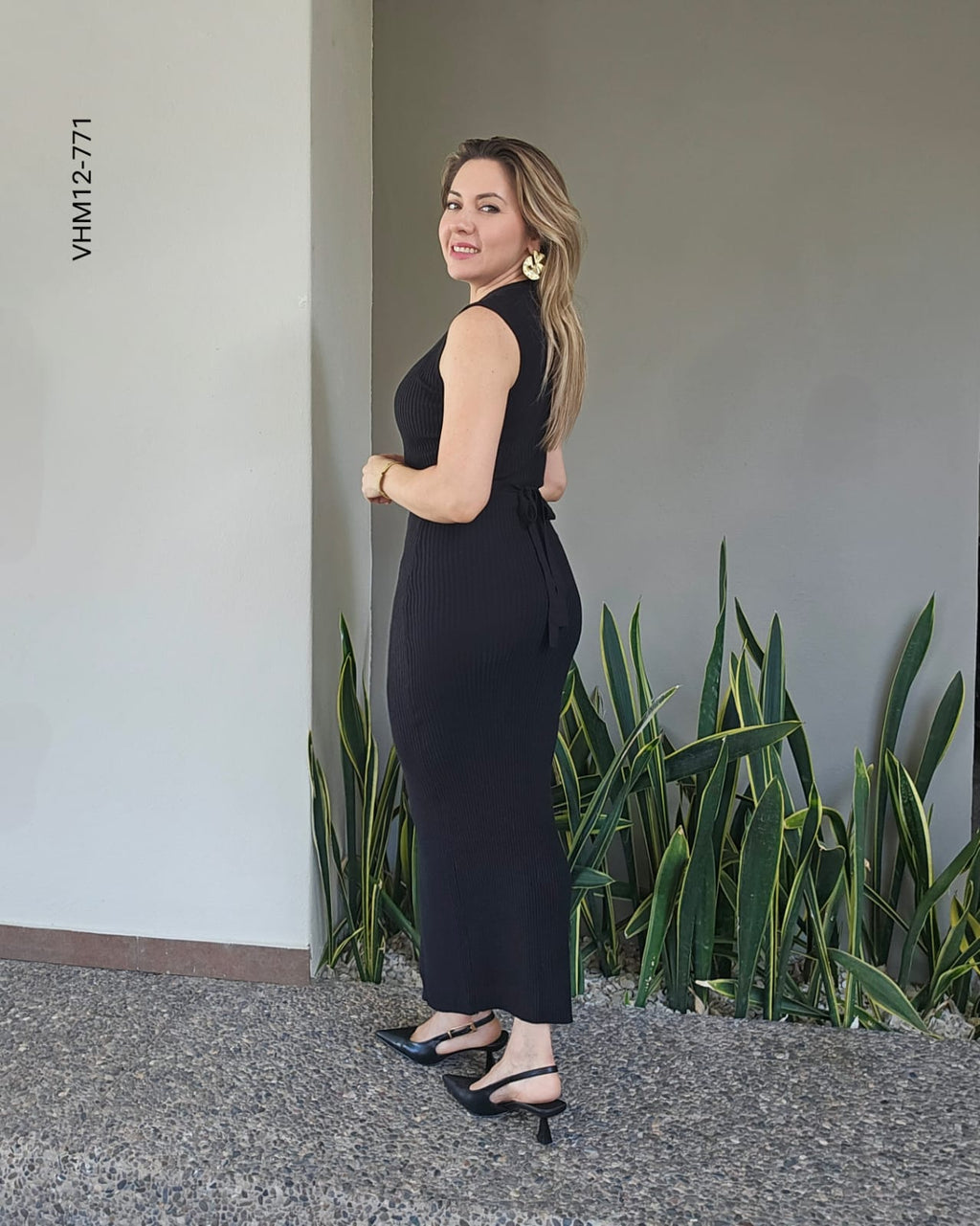 Vestido midi ajustado con cinto L 771