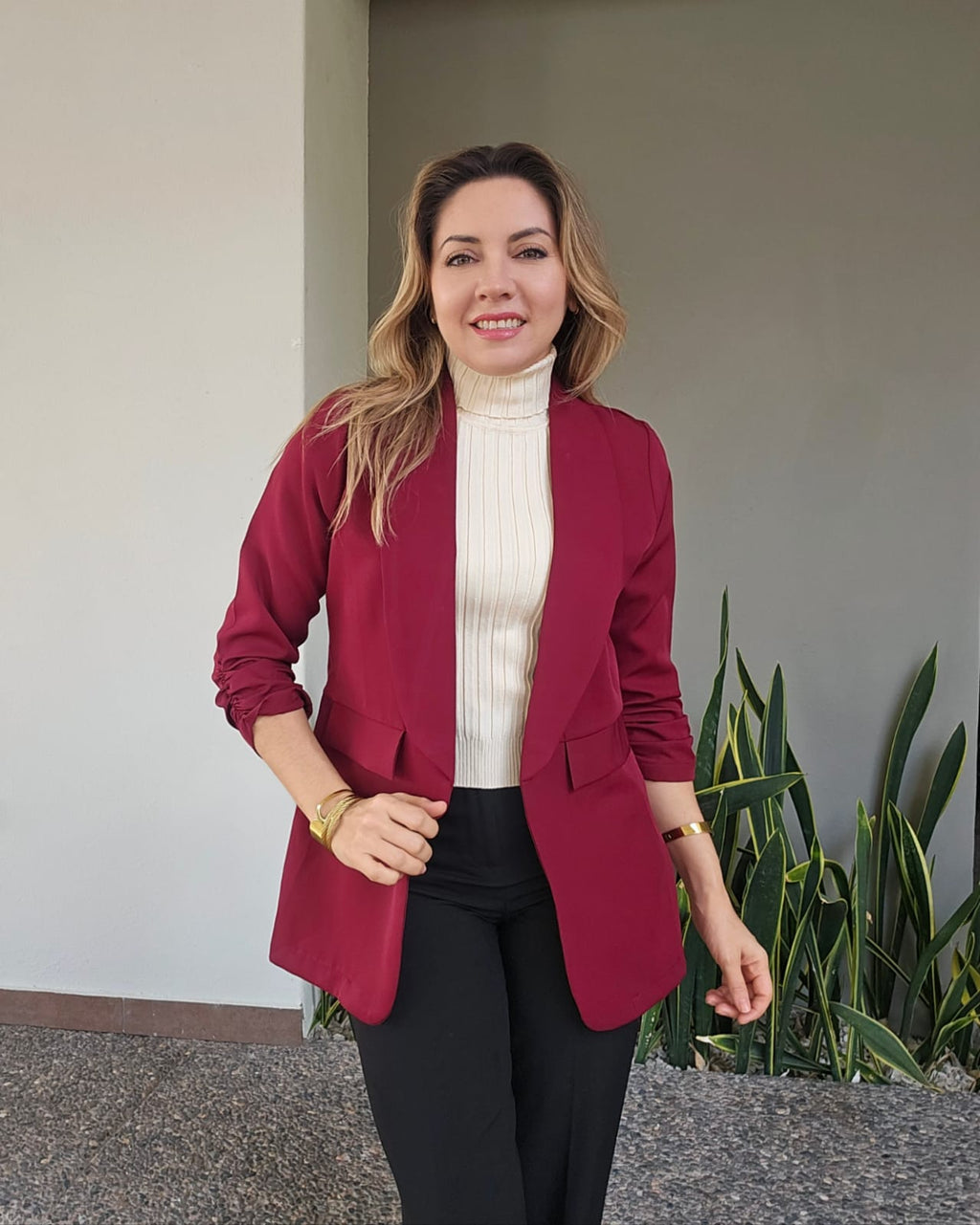 Blusa sin mangas cuello alto E 595