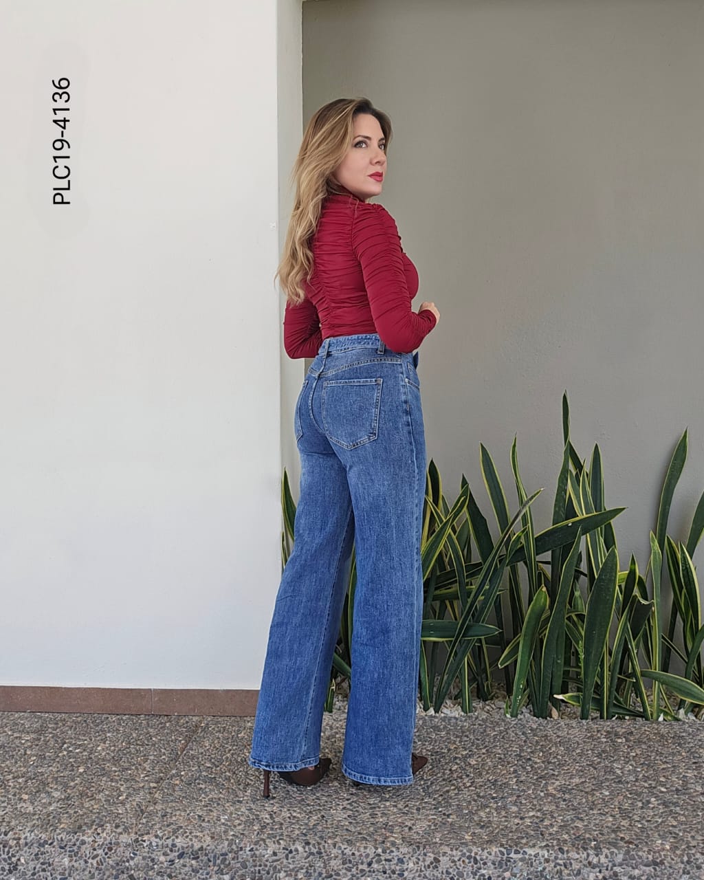 Pantalón de mezclilla wide leg tiro alto S 4132
