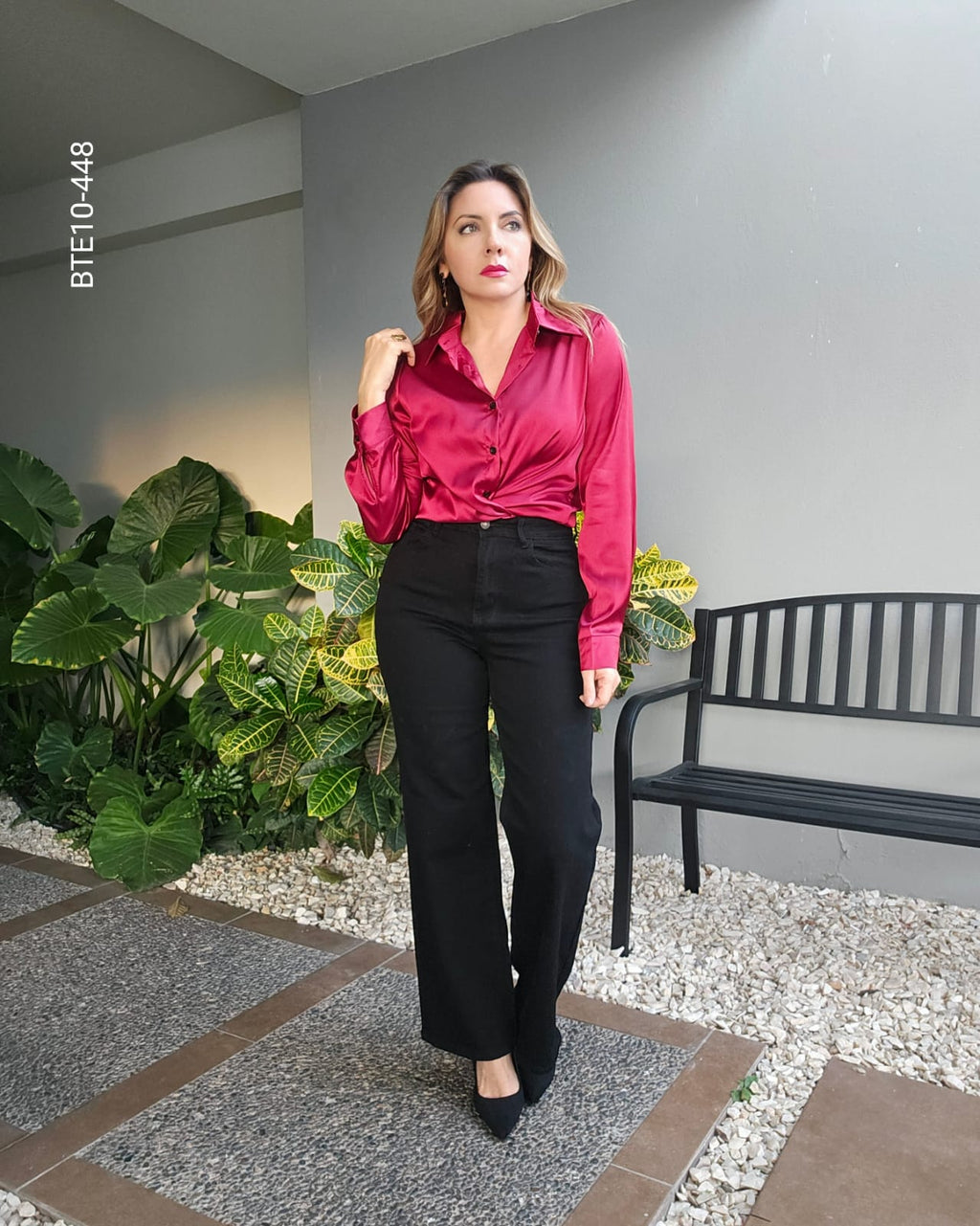 Blusa satín manga larga J 448