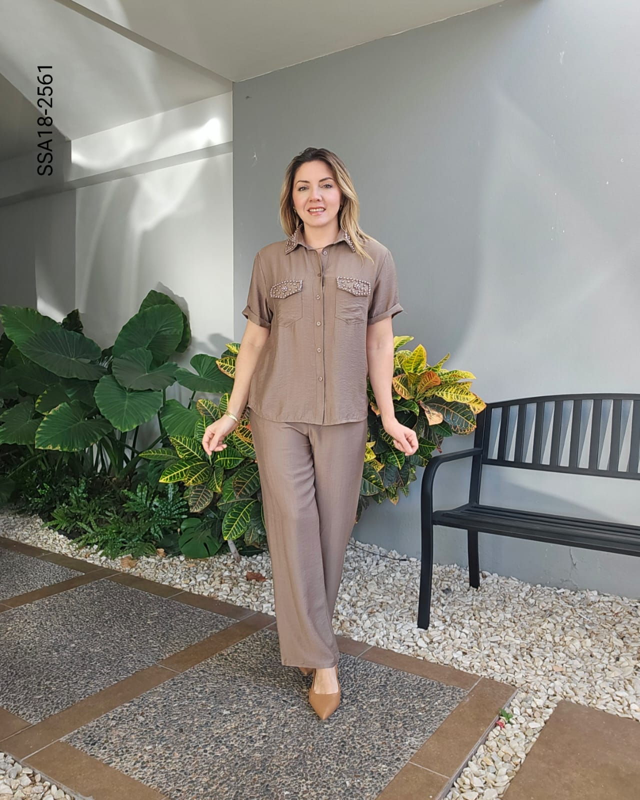 Set casual de blusa con aplicaciones y pantalón R 2561