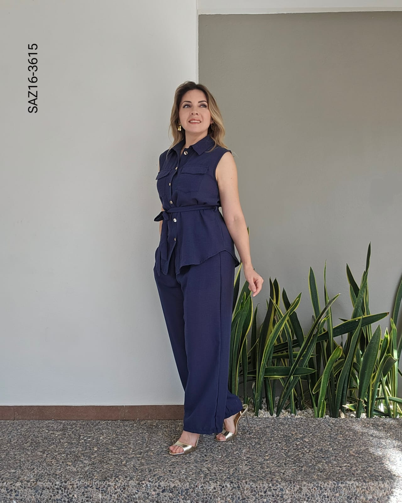 Set blusa sin mangas y pantalón  P 3615