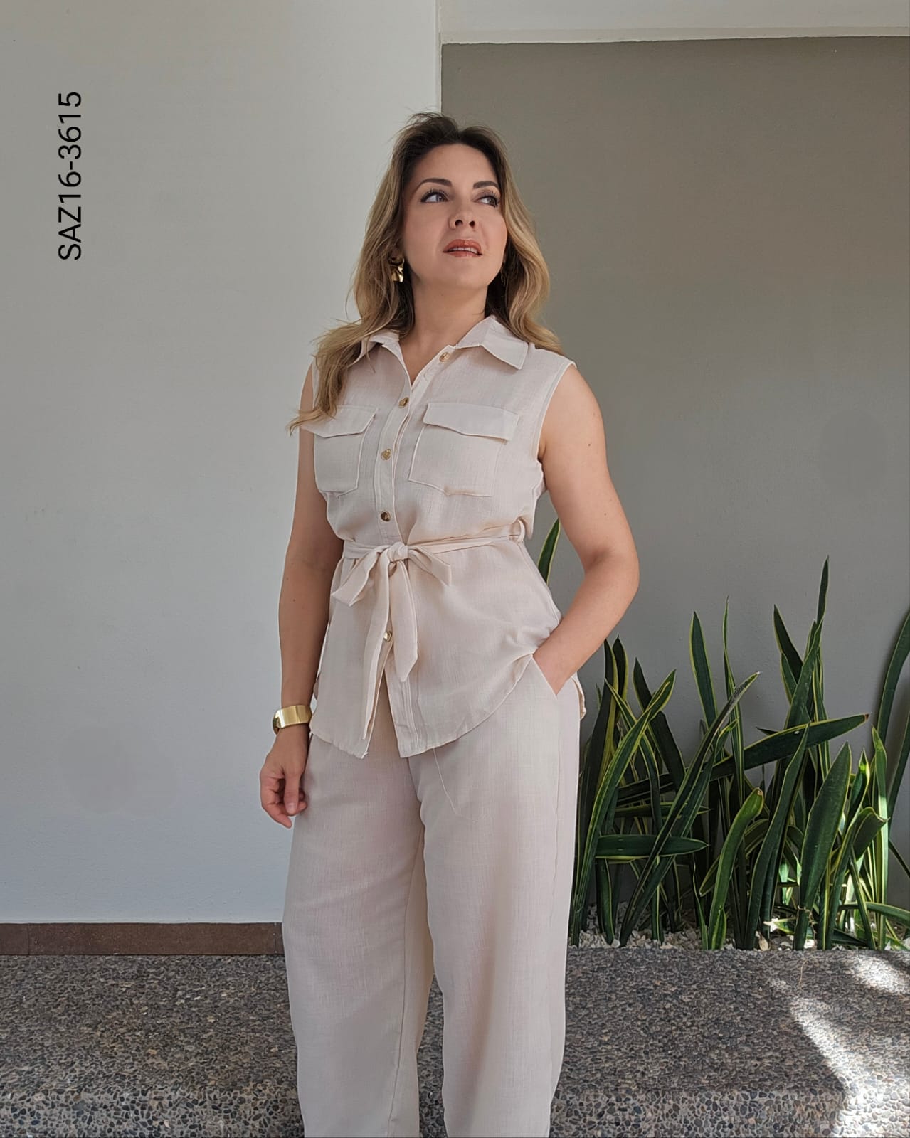 Set blusa sin mangas y pantalón  P 3615