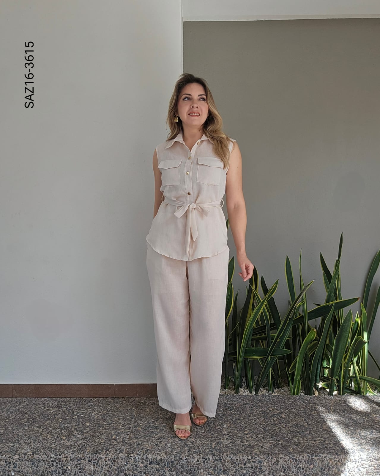 Set blusa sin mangas y pantalón  P 3615