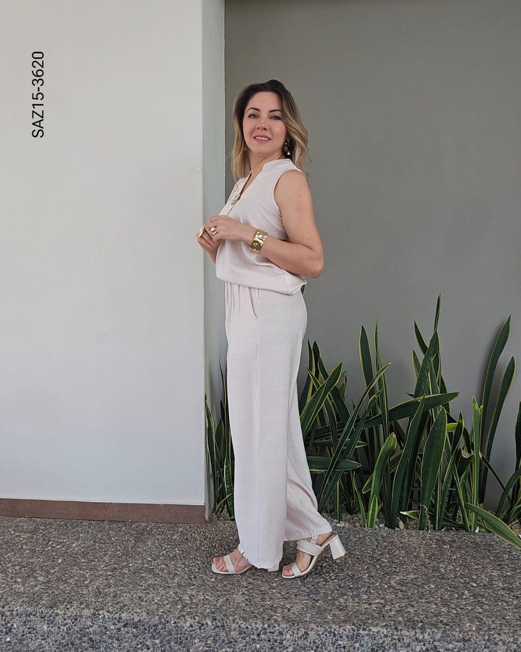 Set de blusa sin mangas y pantalón O 3620
