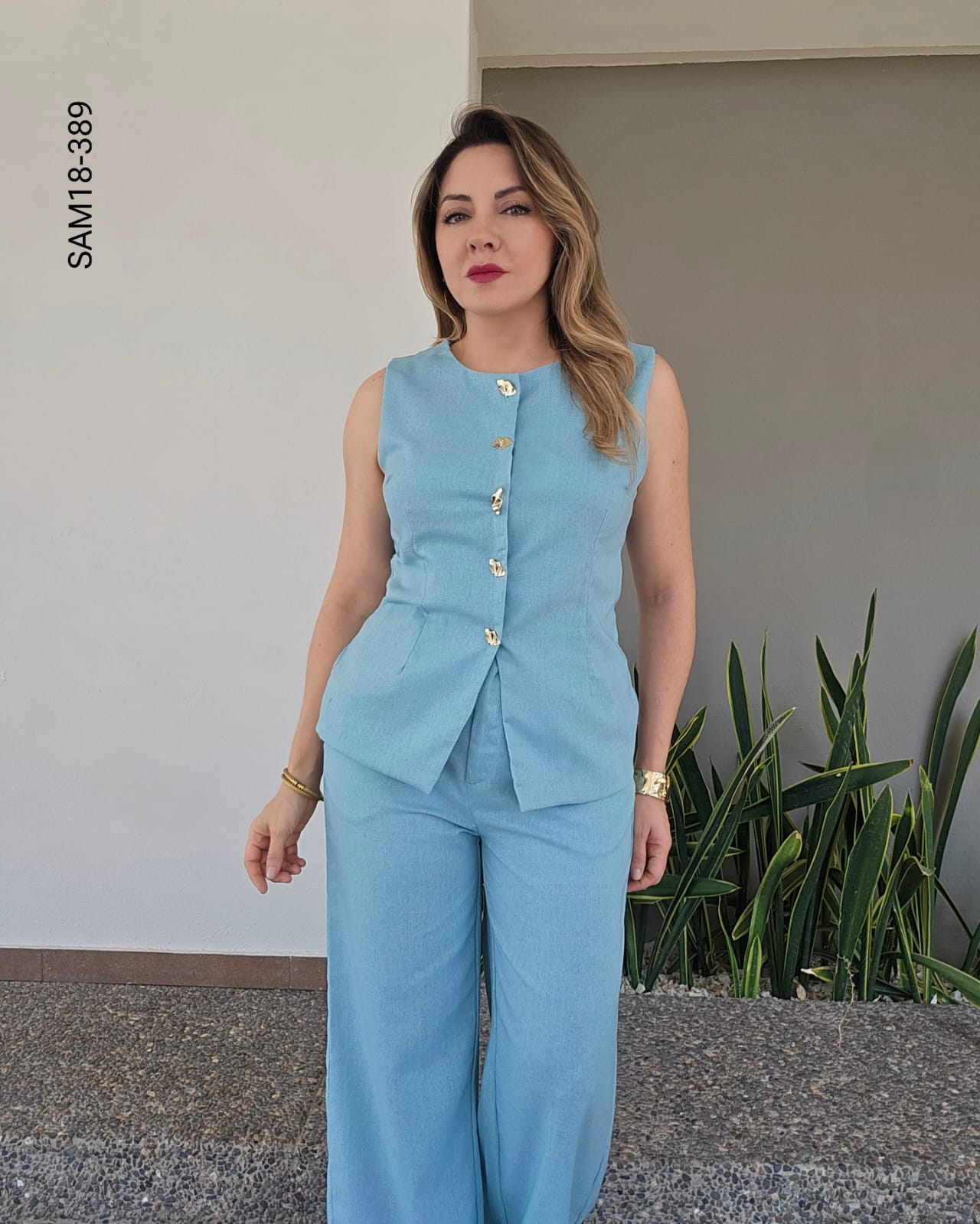 Set de chaleco y pantalón  R 389